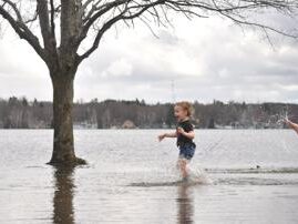 'All hands on deck' at city as lake levels continue rising
